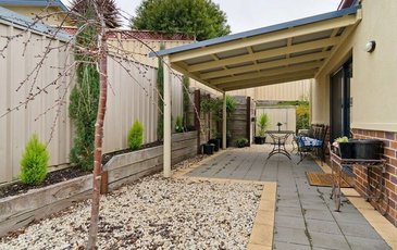 Unit 2 / 3 Maldon Road, Castlemaine