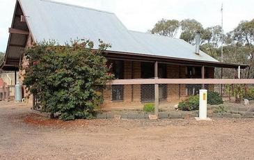 6840 Calder Highway, Wedderburn