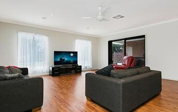 10 Newbridge Road, Lockwood
