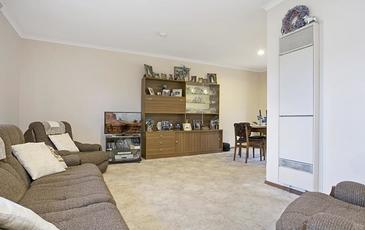 130 Olympic Parade, Kangaroo Flat