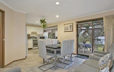 130 Olympic Parade, Kangaroo Flat