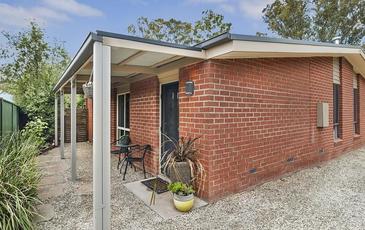 101 Crusoe Road, Kangaroo Flat