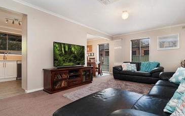 101 Crusoe Road, Kangaroo Flat