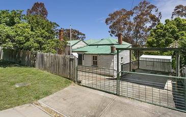 120 Eaglehawk Road, Long Gully