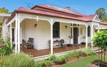 26 Railway Place, Elmore