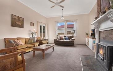 26 Railway Place, Elmore