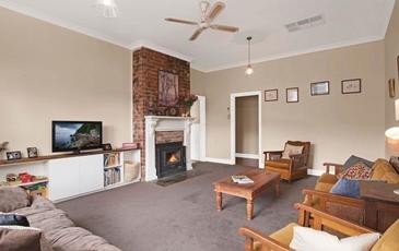 26 Railway Place, Elmore