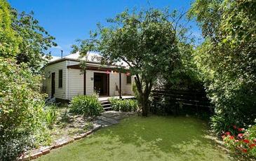 61 Farnsworth Street, Castlemaine