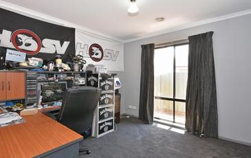 15 St George Park Drive, Kangaroo Flat