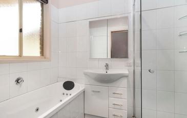 112 Macdougall Road, Golden Square