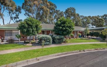 2 Hedley Court, White Hills