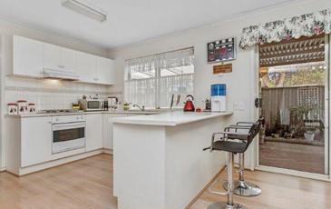2 Hedley Court, White Hills