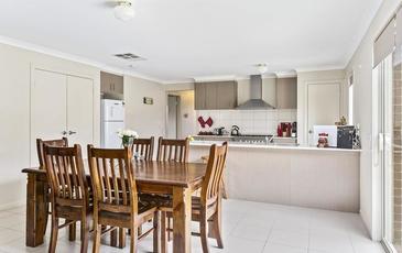 2 Triplett Avenue, Epsom