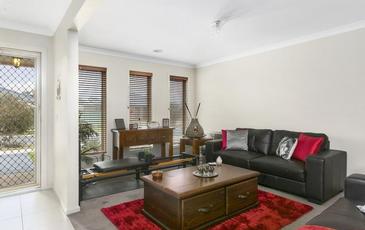 2 Triplett Avenue, Epsom
