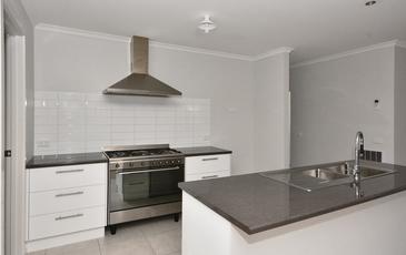 242 Station Street, Epsom