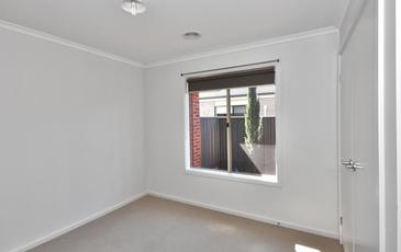 242 Station Street, Epsom