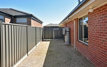 242 Station Street, Epsom