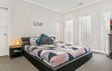 5 Bronze Drive, Kangaroo Flat