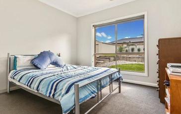 5 Bronze Drive, Kangaroo Flat
