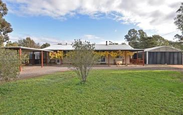 112 Playfair Street, Eddington