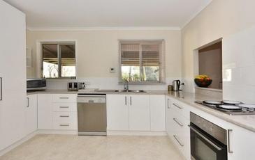 112 Playfair Street, Eddington
