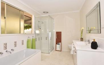 112 Playfair Street, Eddington