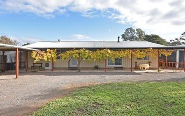 112 Playfair Street, Eddington