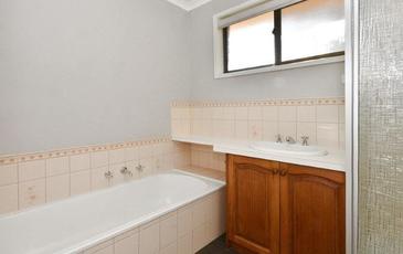 27 Mockridge Drive, Kangaroo Flat