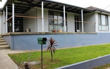 18 Speciman Hill Road, Golden Square
