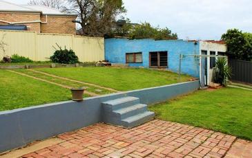 18 Speciman Hill Road, Golden Square