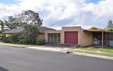 40 Putnam Avenue, Strathdale