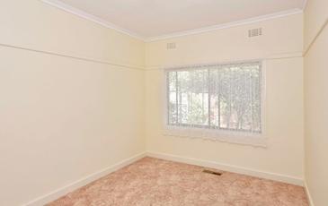 192 High Street, Kangaroo Flat