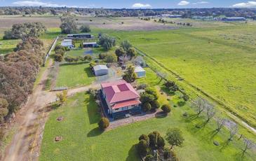 5361 Heathcote-Rochester Road, Rochester