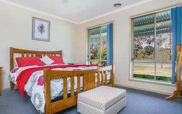 6 Dingee Road, Rochester