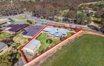 6 Dingee Road, Rochester