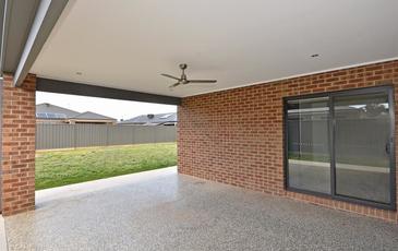 4 Oakbank Place, Marong