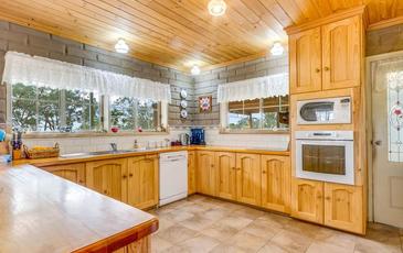 345 Longlea Lane, Longlea