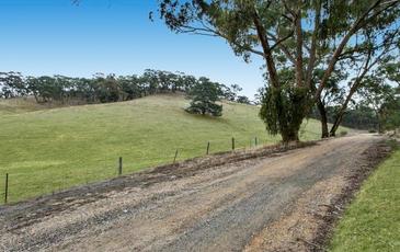 191 Specimen Gully Road, Barkers Creek
