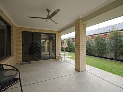 6 Parnaby Street , Wodonga