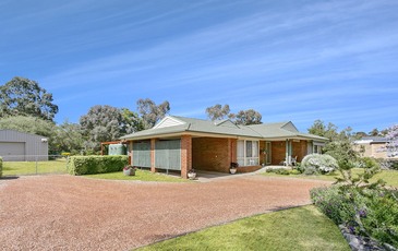 17 Wattle Drive, Heathcote