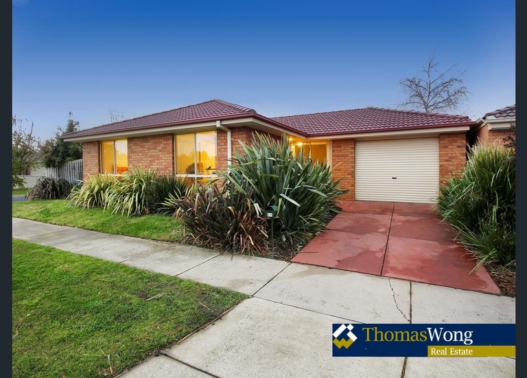 11 Providence Drive, Cranbourne West