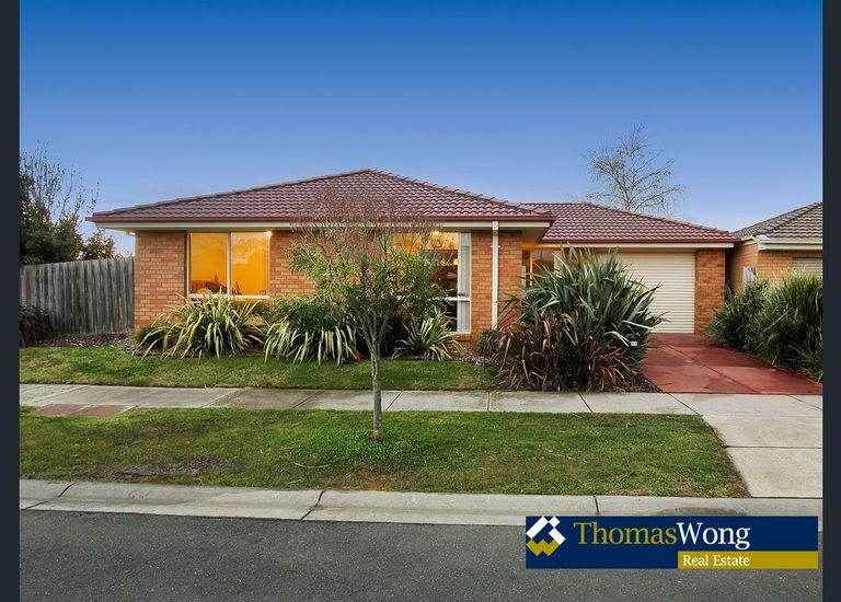 11 Providence Drive, Cranbourne West