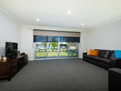 101 PHILLIPS, Wodonga