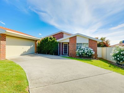 35 HICKORY STREET, Thurgoona