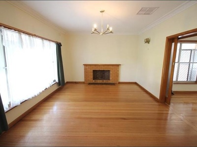 1043 Mate Street, North Albury