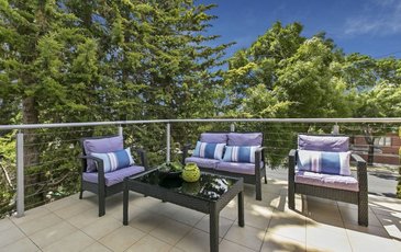 2 / 10 Ligar Street, Kennington