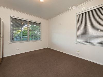 11 JAMES STREET , Wodonga