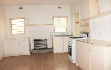302 Woodward Road, Golden Square