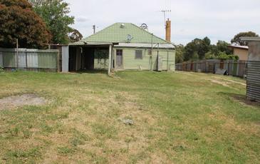 302 Woodward Road, Golden Square