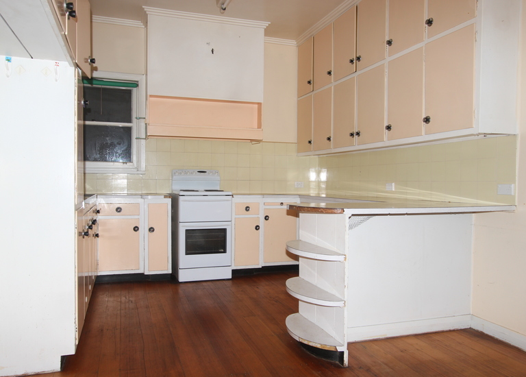 9 / 18 Newport Road, Clayton South